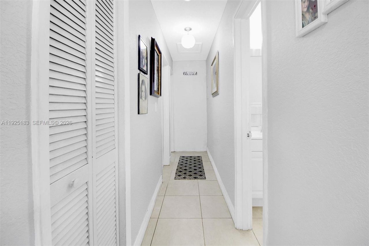 6810 Farragut St, Hollywood, FL 33024 Photo