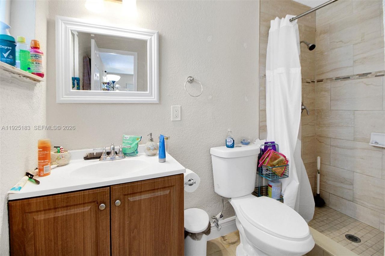 6810 Farragut St, Hollywood, FL 33024 Photo