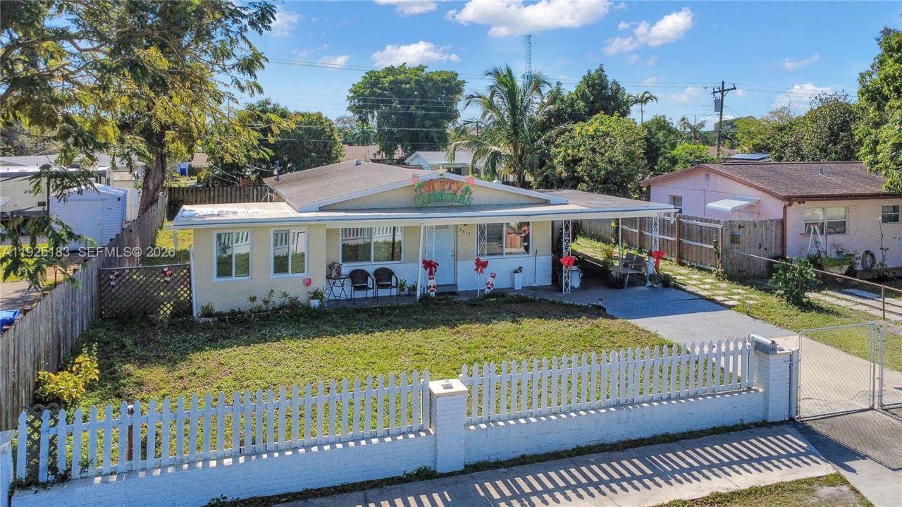 6810 Farragut St, Hollywood, FL 33024 Photo