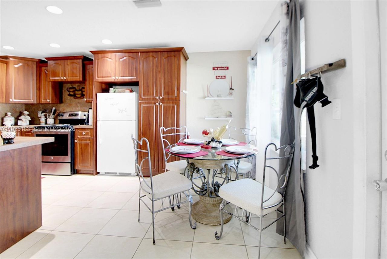 6810 Farragut St, Hollywood, FL 33024 Photo