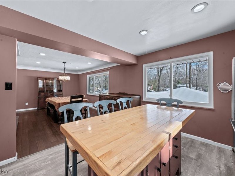 6473 Tanglewood Lane, Seven Hills, OH 44131 Photo 18