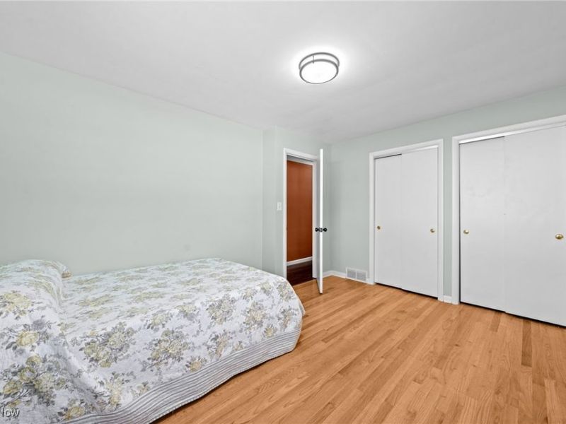 6473 Tanglewood Lane, Seven Hills, OH 44131 Photo 28