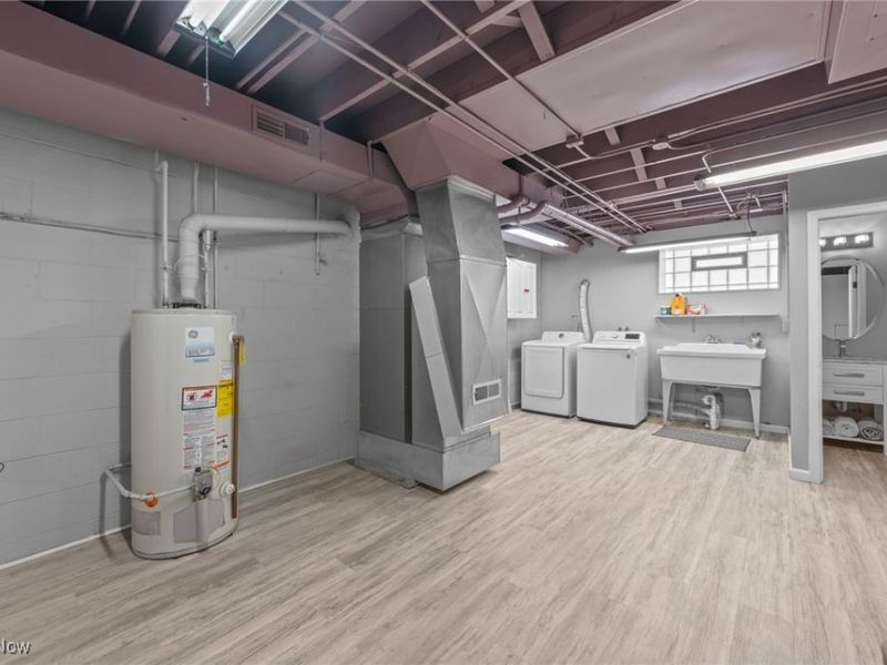 6473 Tanglewood Lane, Seven Hills, OH 44131 Photo 46