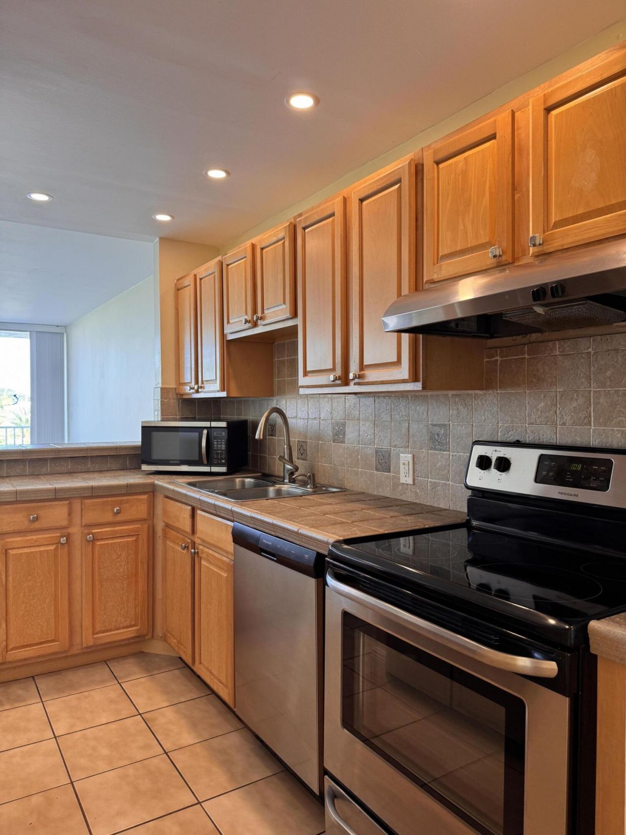 88540 Overseas Highway, Unit 203, Tavernier, FL 33070 Photo