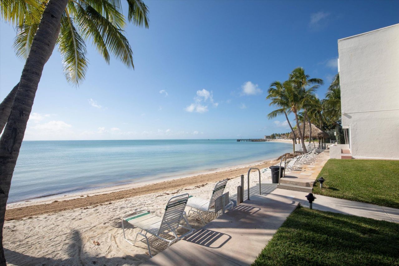 601 W Ocean Drive, Unit 311D, Key Colony, FL 33051 Photo