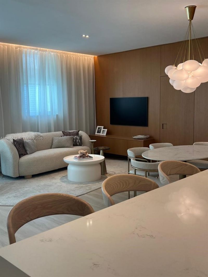 31 SE 5th St, Unit 3921, Miami, FL 33131 Photo
