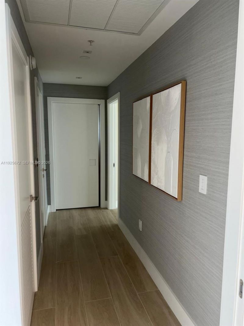 31 SE 5th St, Unit 3921, Miami, FL 33131 Photo
