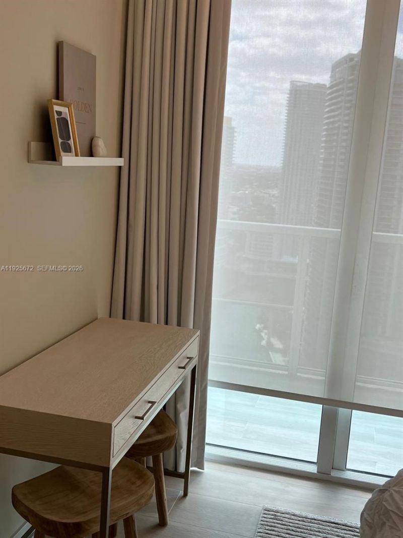 31 SE 5th St, Unit 3921, Miami, FL 33131 Photo