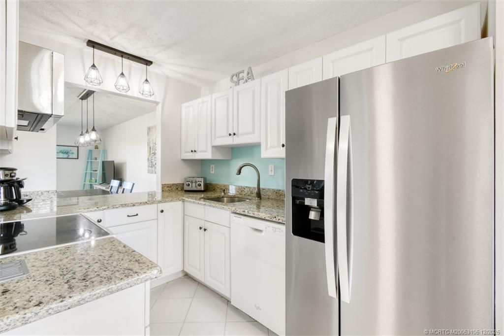5363 SE Miles Grant Road, Unit D203, Stuart, FL 34997 Photo