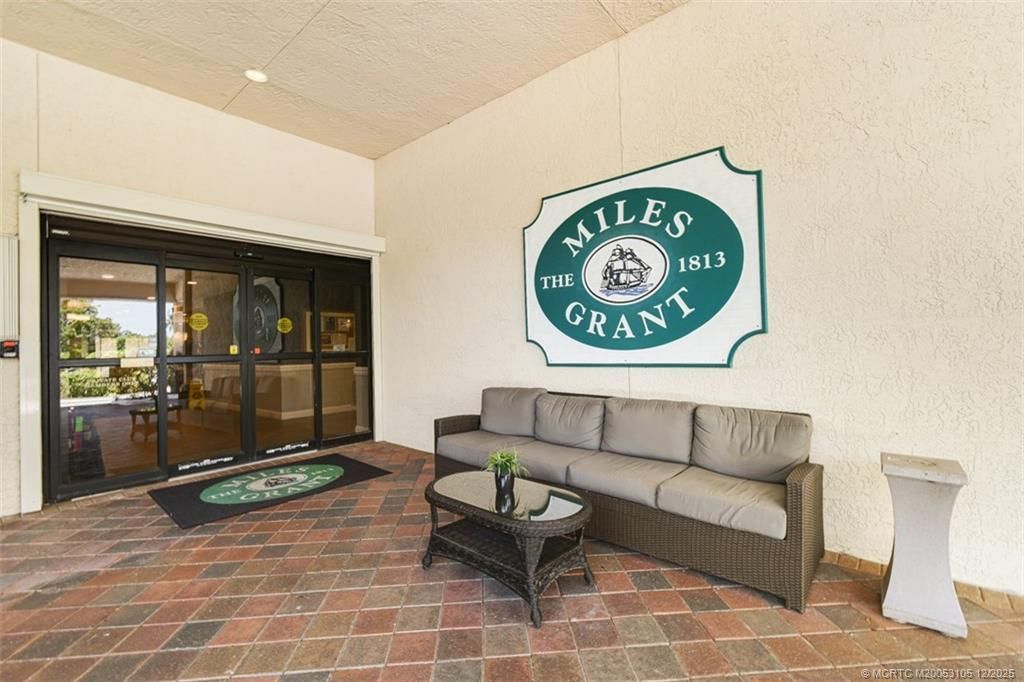 5363 SE Miles Grant Road, Unit D203, Stuart, FL 34997 Photo