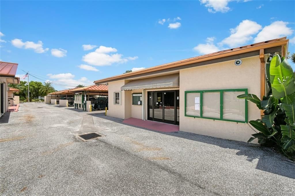 5363 SE Miles Grant Road, Unit D203, Stuart, FL 34997 Photo