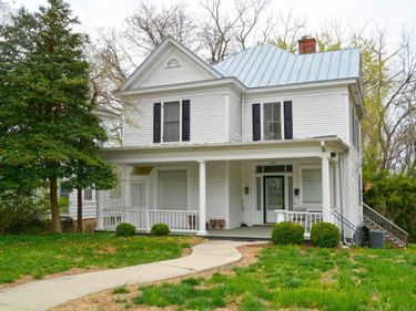 900 High Street, Farmville, VA 23901