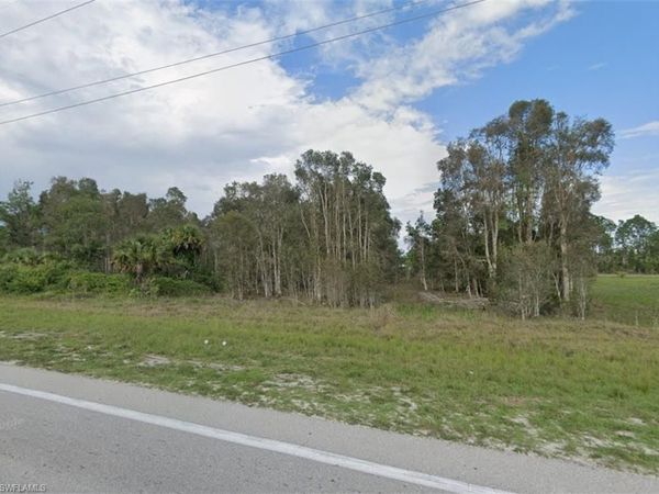 1057 Bell BLVD S, LEHIGH ACRES, FL 33974