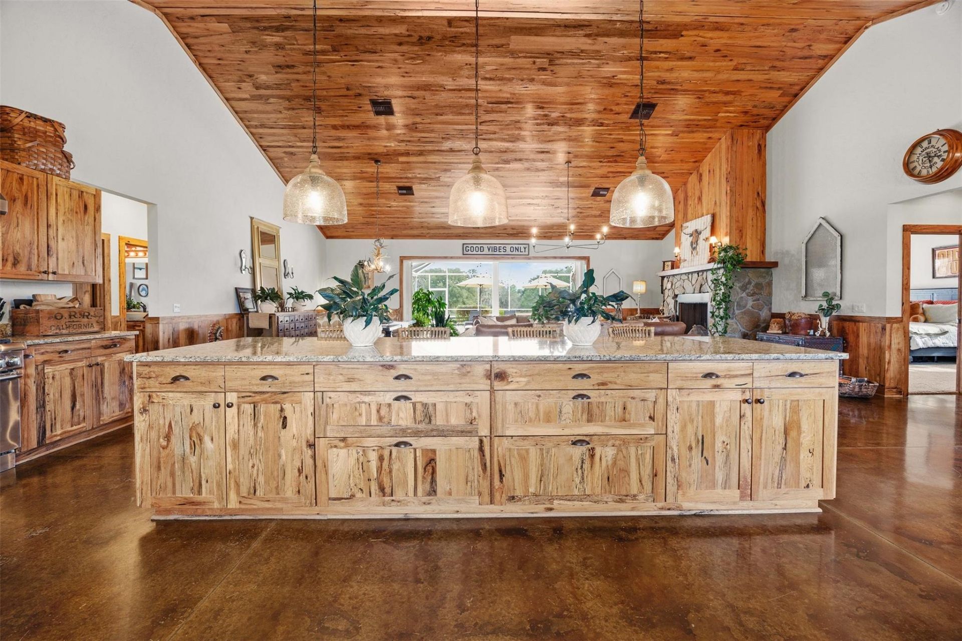 41526 Saddle Ridge Lane, Weirsdale, FL 32195 Photo