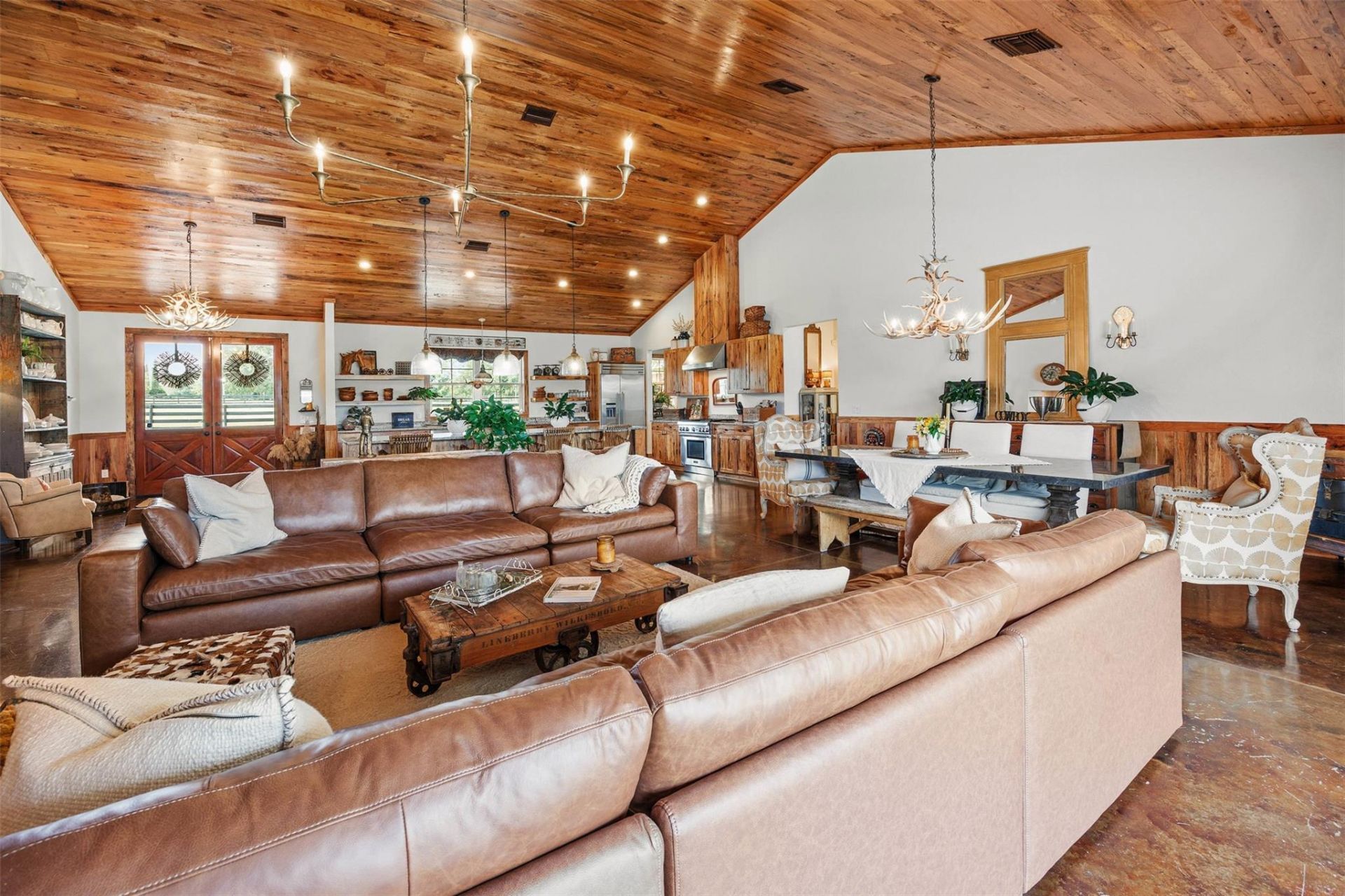 41526 Saddle Ridge Lane, Weirsdale, FL 32195 Photo