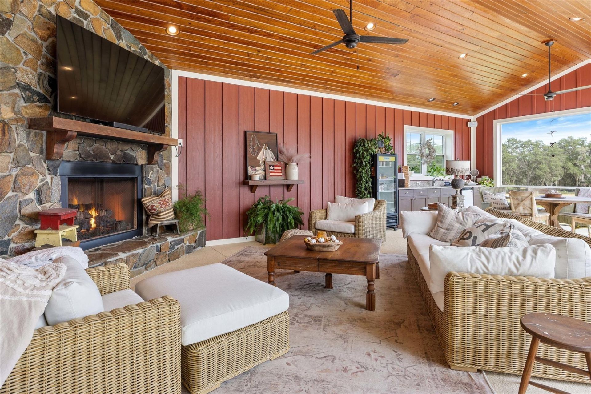 41526 Saddle Ridge Lane, Weirsdale, FL 32195 Photo