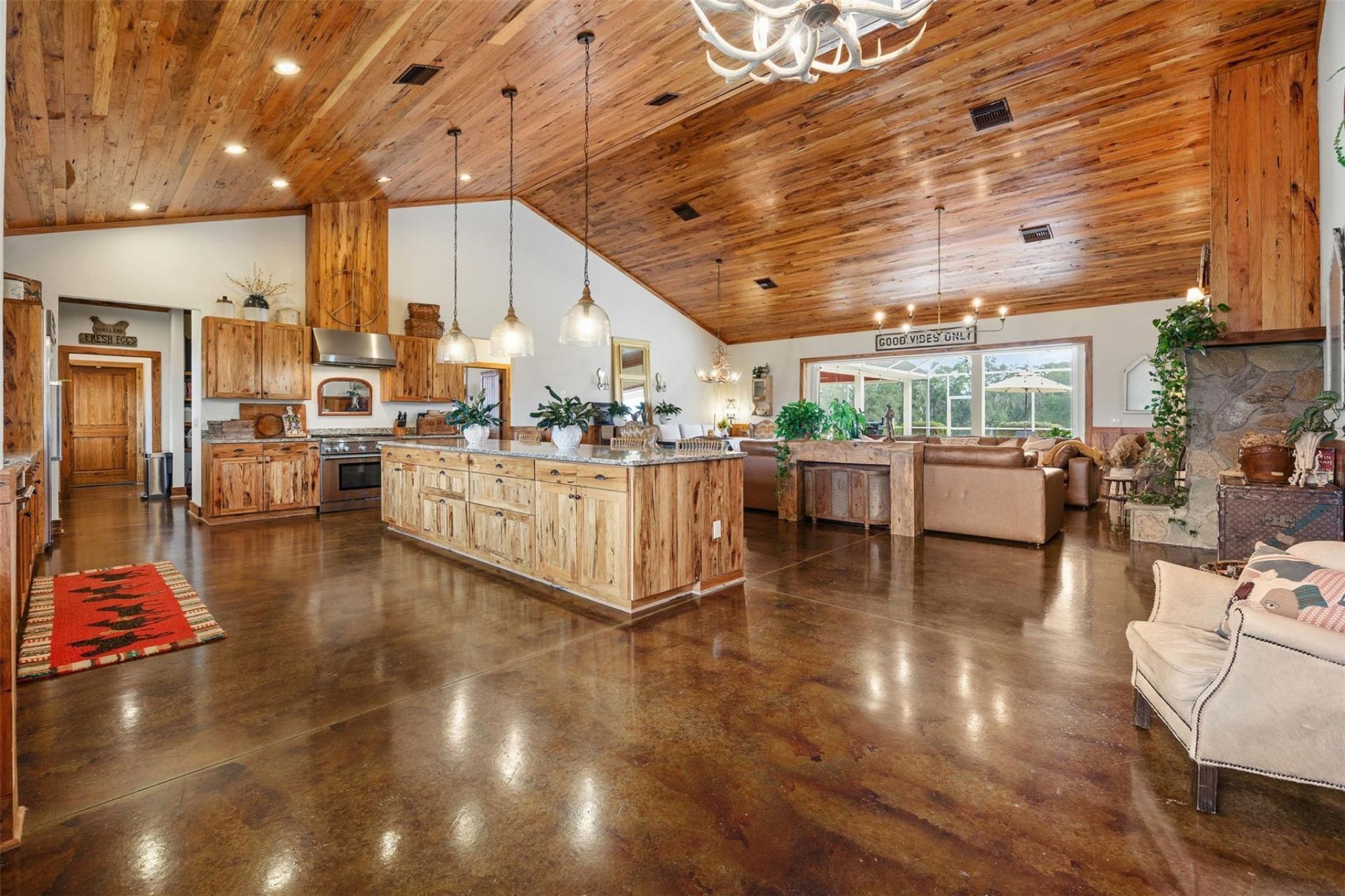 41526 Saddle Ridge Lane, Weirsdale, FL 32195 Photo