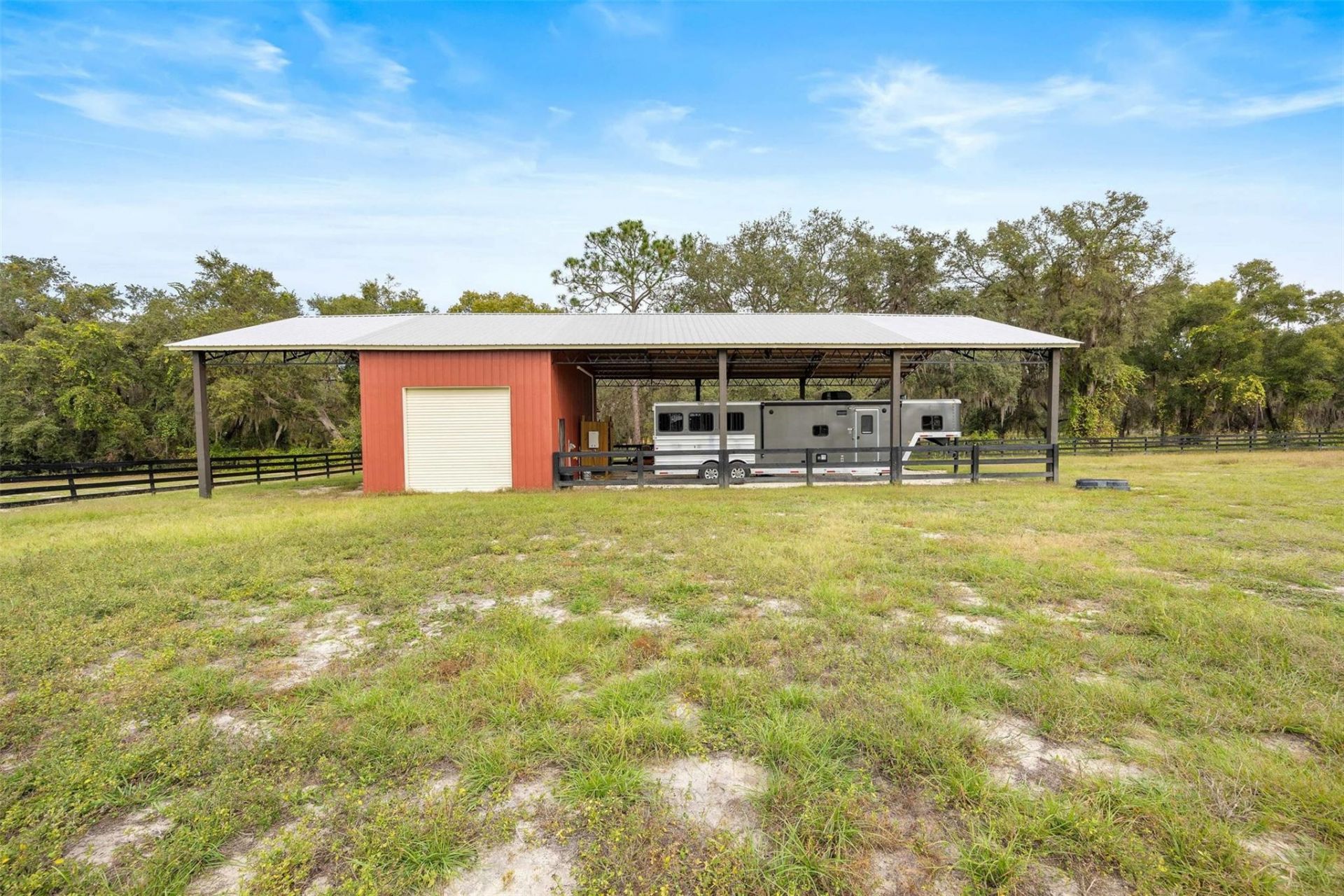 41526 Saddle Ridge Lane, Weirsdale, FL 32195 Photo