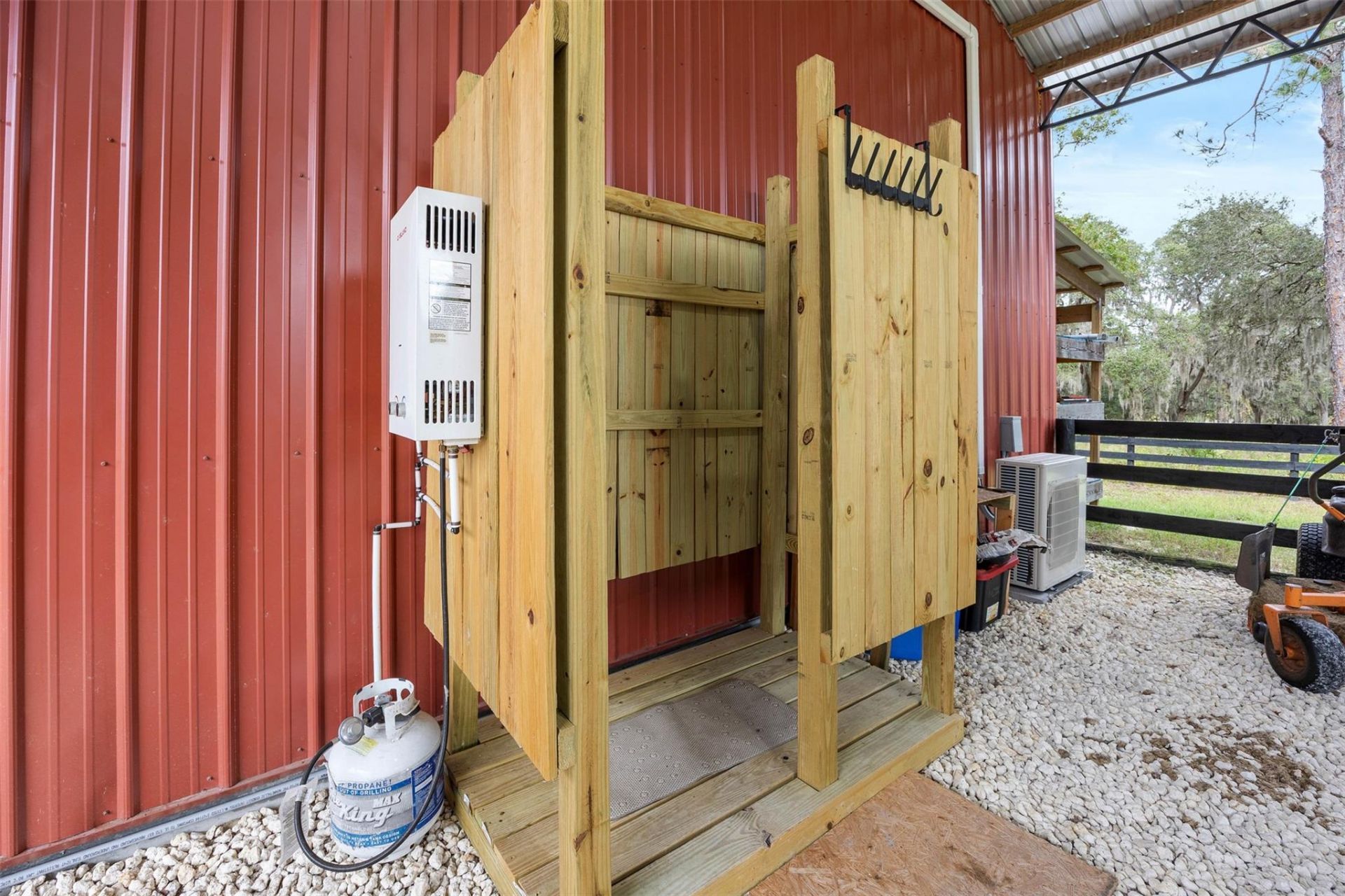 41526 Saddle Ridge Lane, Weirsdale, FL 32195 Photo