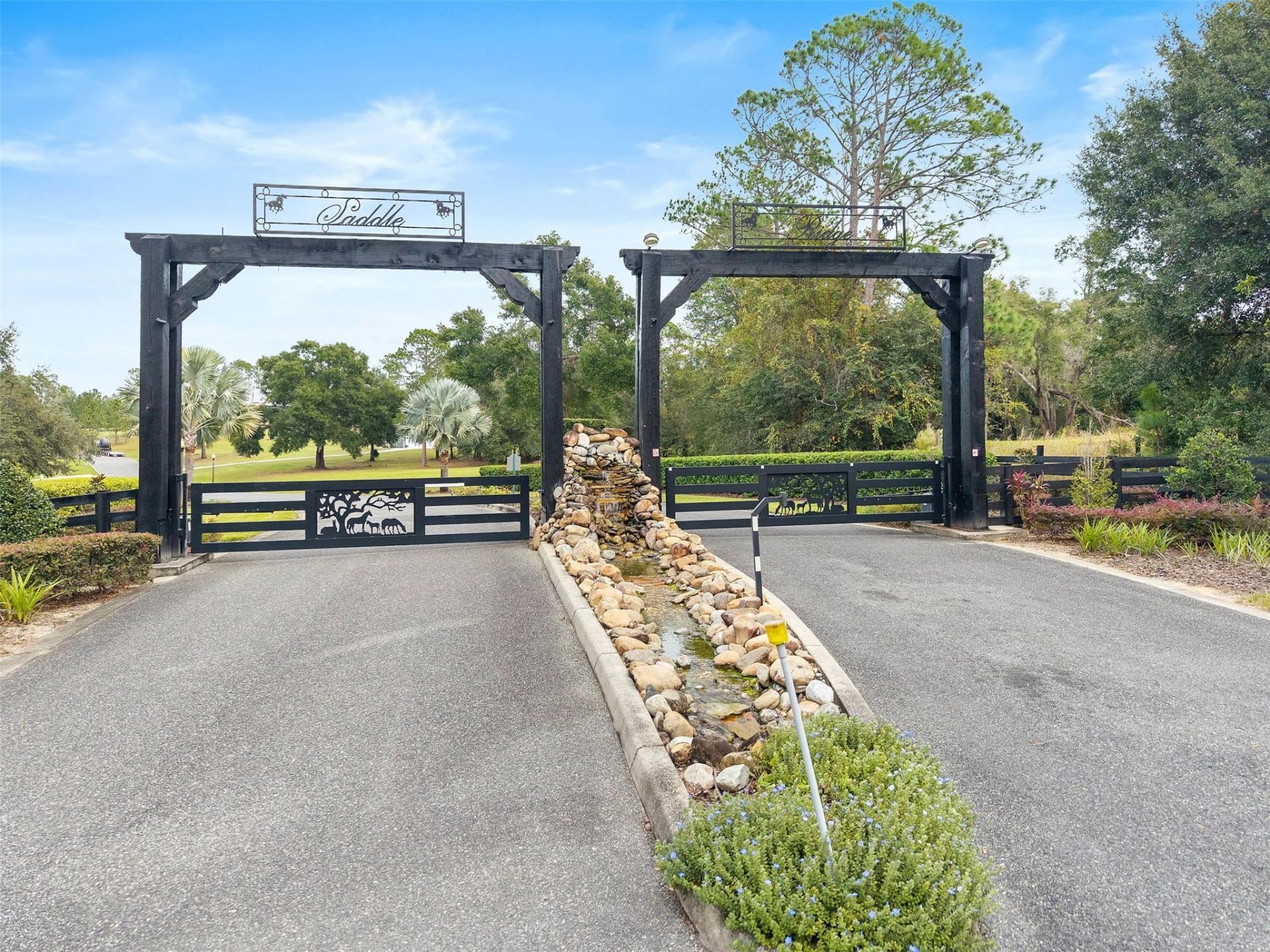 41526 Saddle Ridge Lane, Weirsdale, FL 32195 Photo