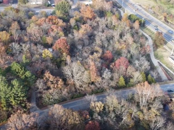 3075 N Old Wire Road , Fayetteville, AR 72703