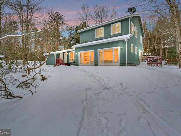 12 HICKORY ROAD, LAKE HARMONY, PA 18624