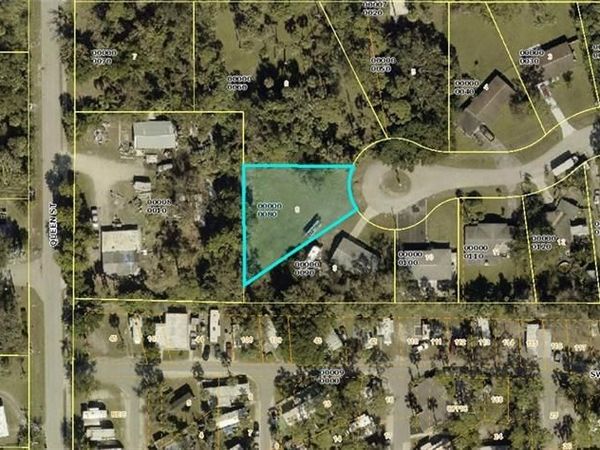 1825 Marilyn DR, NORTH FORT MYERS, FL 33917