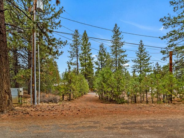 19344 Kiowa Road, Bend, OR 97702