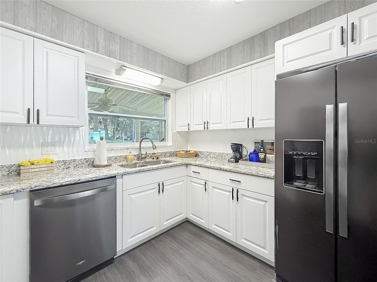 4192 Cr 400, Lake Panasoffkee, FL 33538 Photo