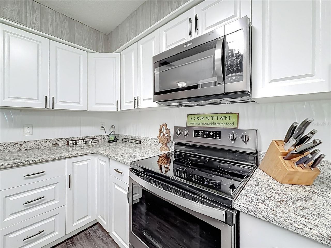 4192 Cr 400, Lake Panasoffkee, FL 33538 Photo