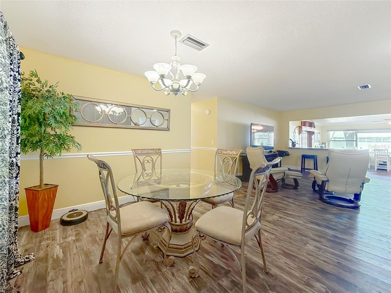 4192 Cr 400, Lake Panasoffkee, FL 33538 Photo