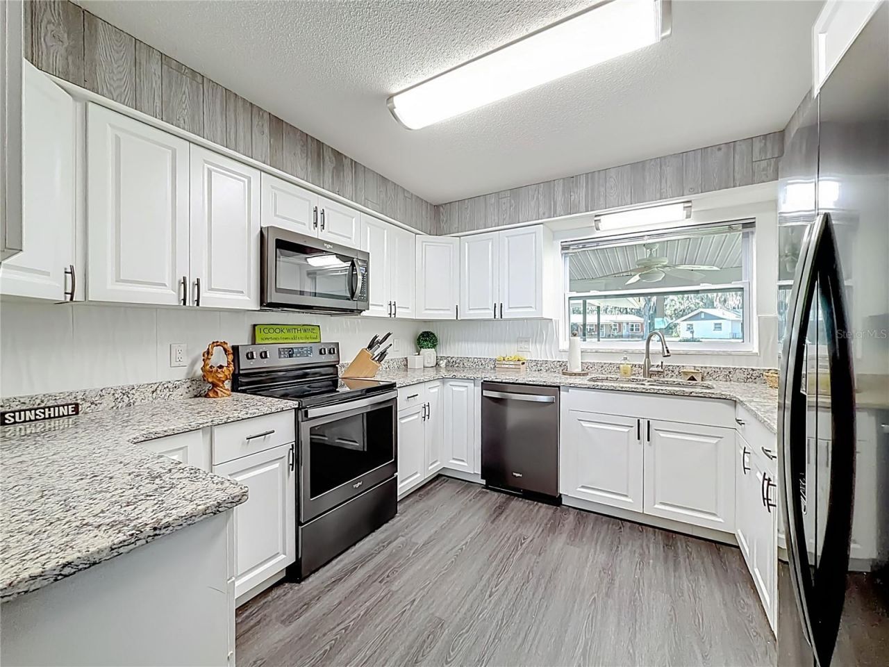 4192 Cr 400, Lake Panasoffkee, FL 33538 Photo