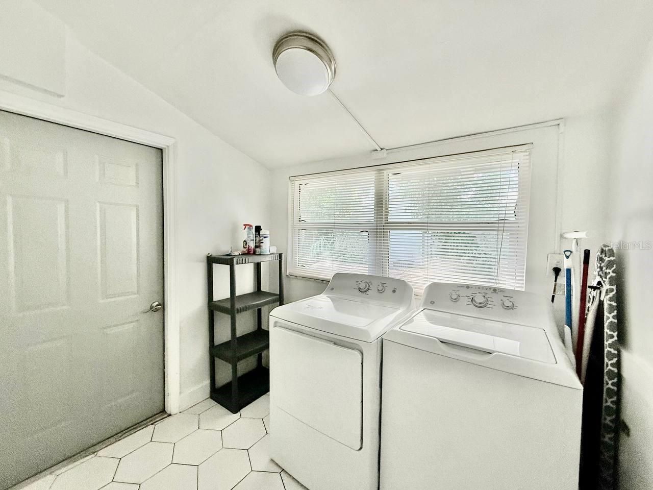 2120 46th Av N, Saint Petersburg, FL 33714 Photo