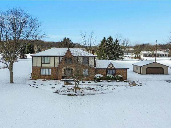 11160 Detwiler Road, Columbiana, OH 44408