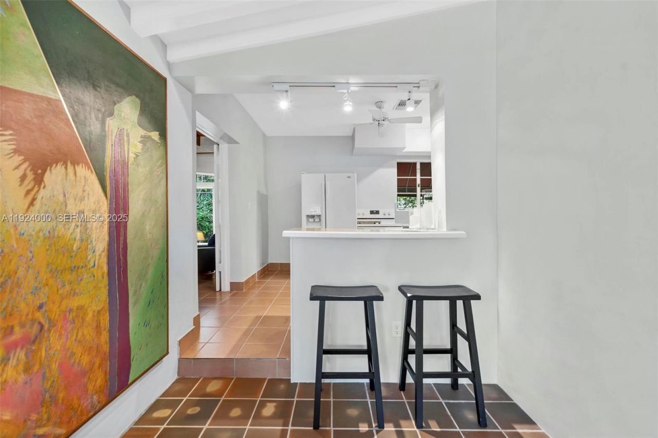 492 NE 55th St, Miami, FL 33137 Photo