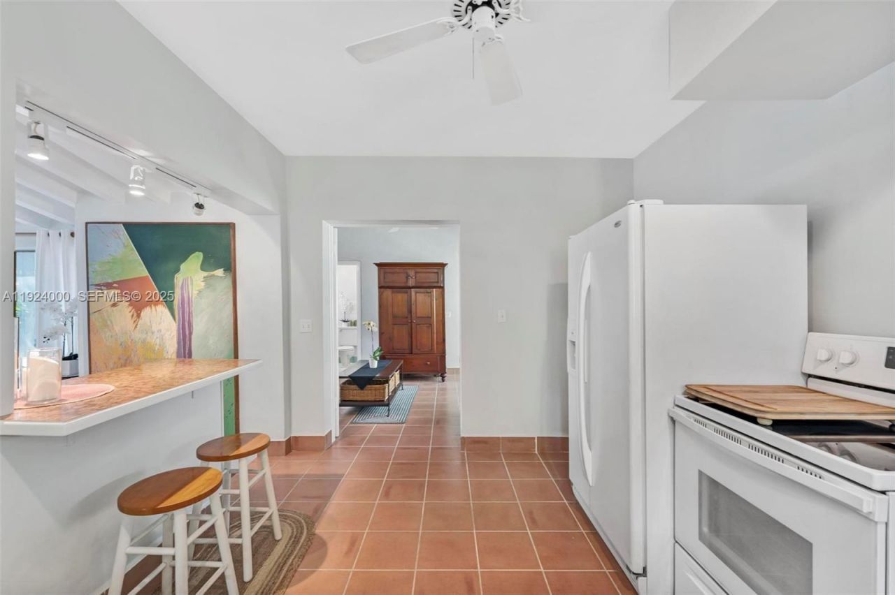 492 NE 55th St, Miami, FL 33137 Photo