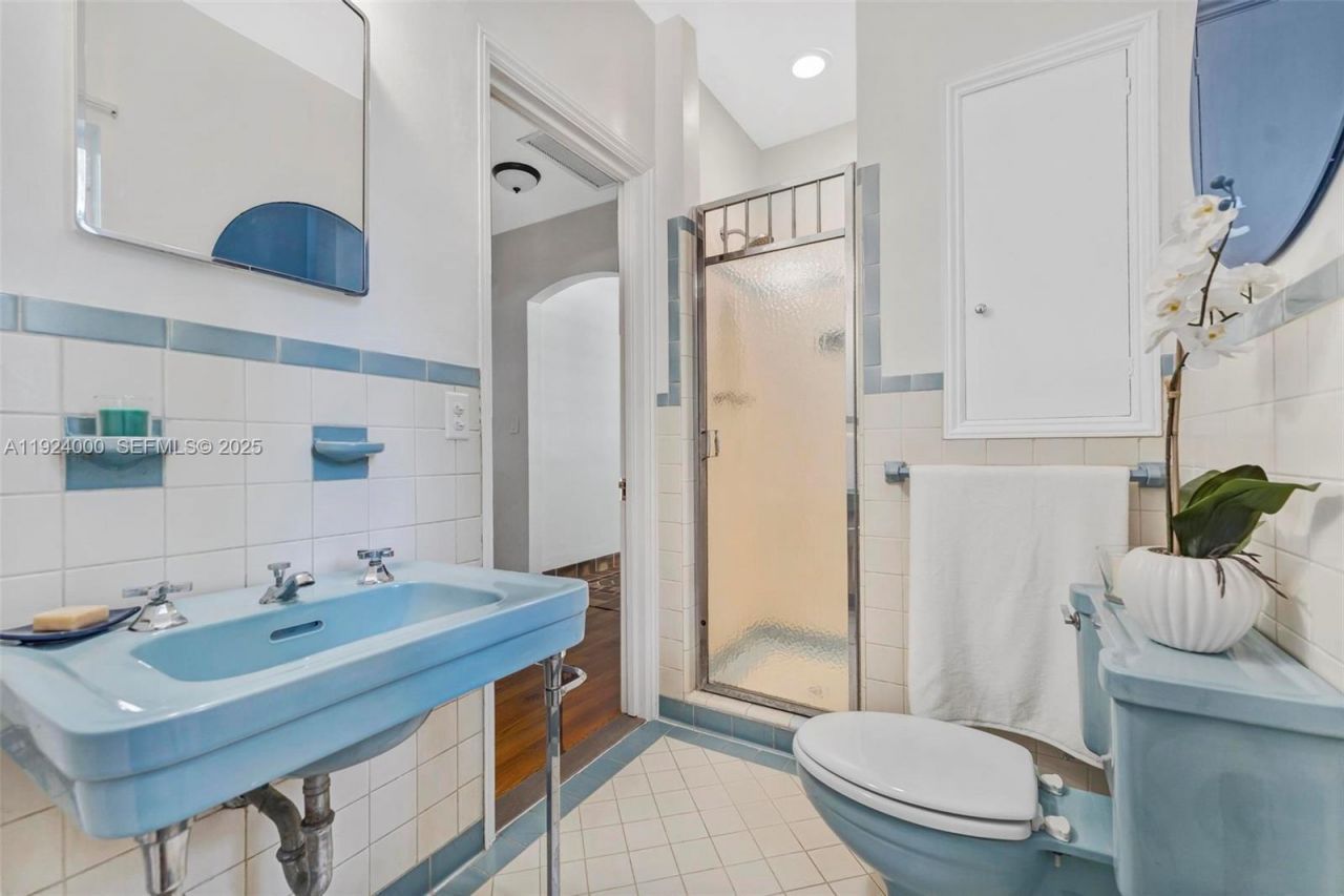 492 NE 55th St, Miami, FL 33137 Photo