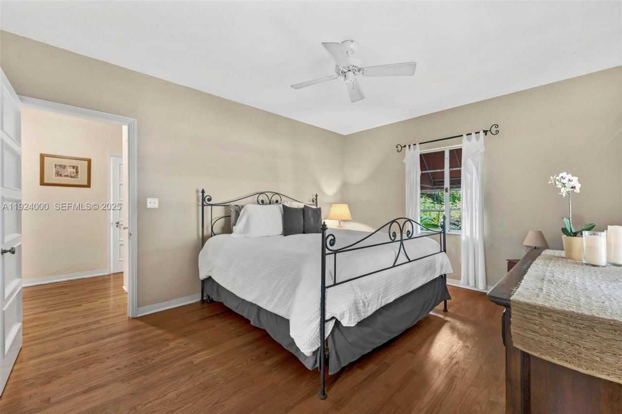 492 NE 55th St, Miami, FL 33137 Photo