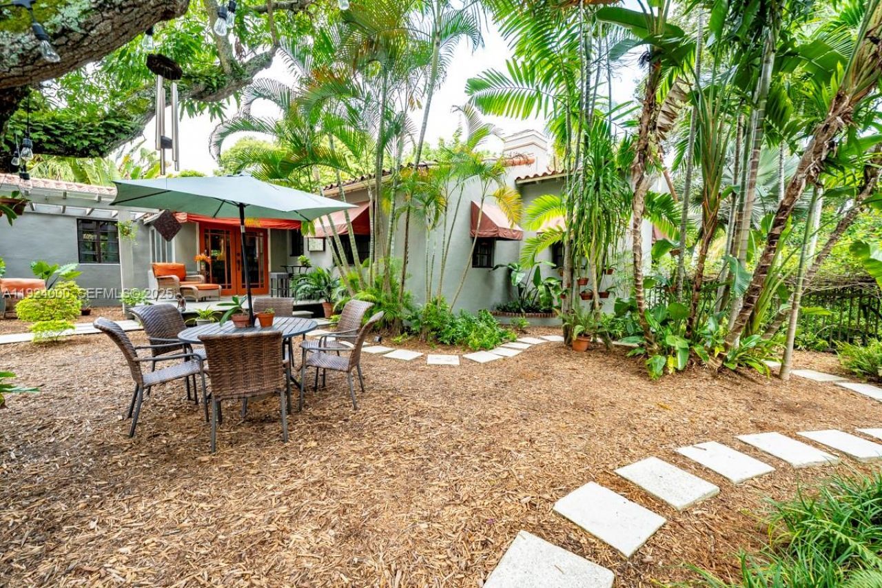 492 NE 55th St, Miami, FL 33137 Photo