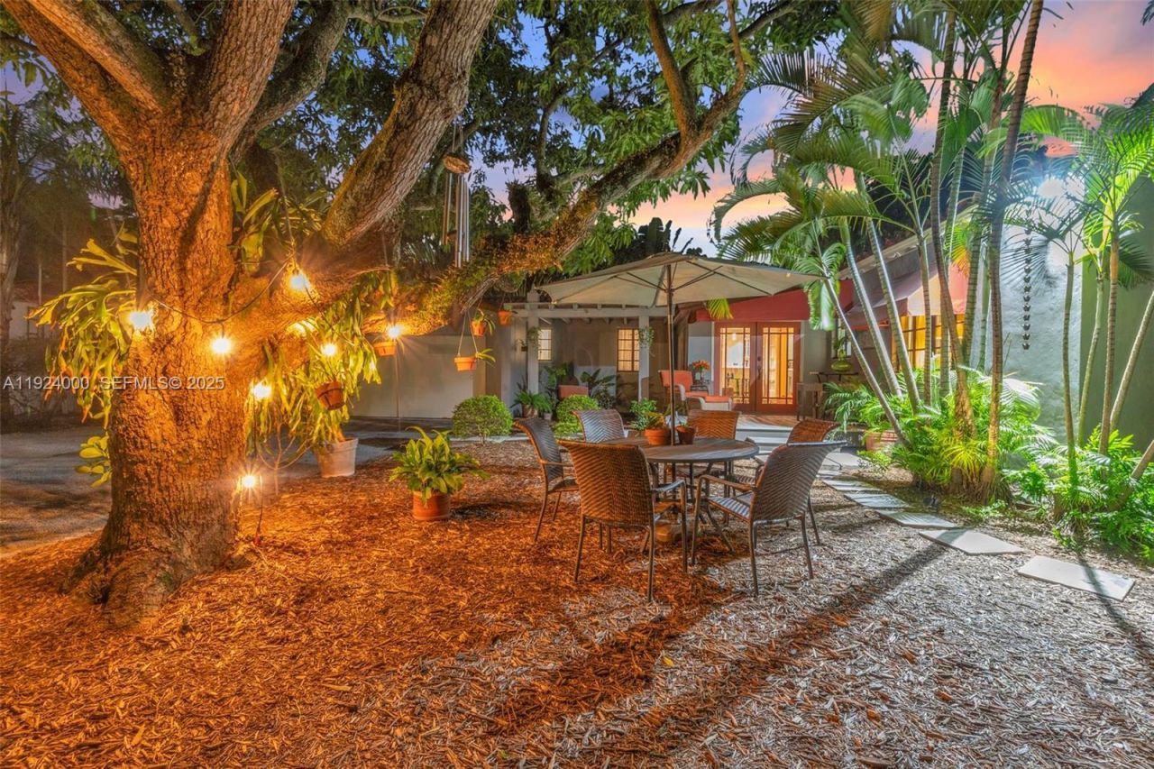 492 NE 55th St, Miami, FL 33137 Photo