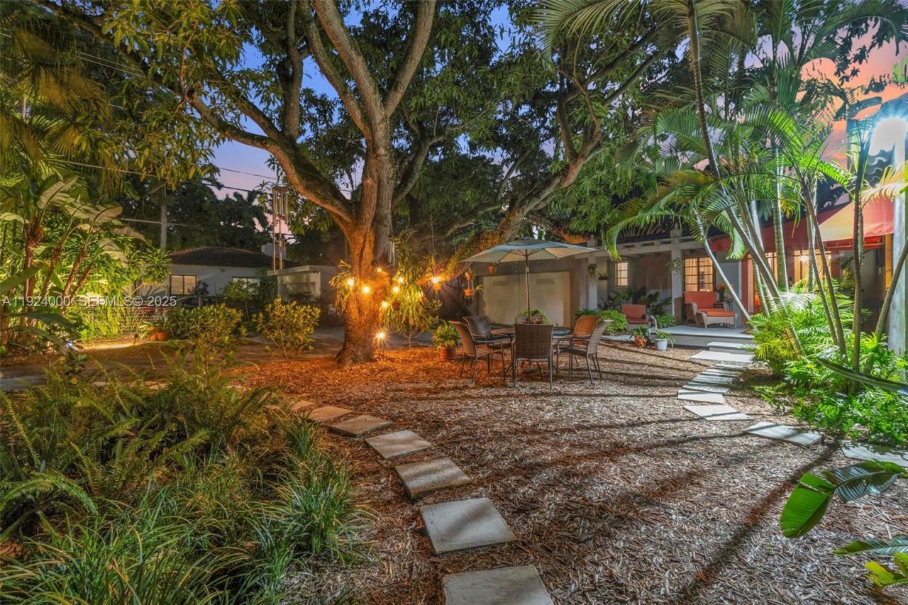 492 NE 55th St, Miami, FL 33137 Photo