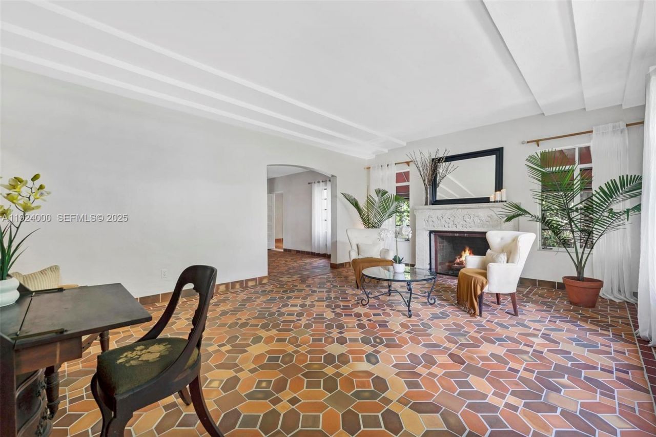 492 NE 55th St, Miami, FL 33137 Photo