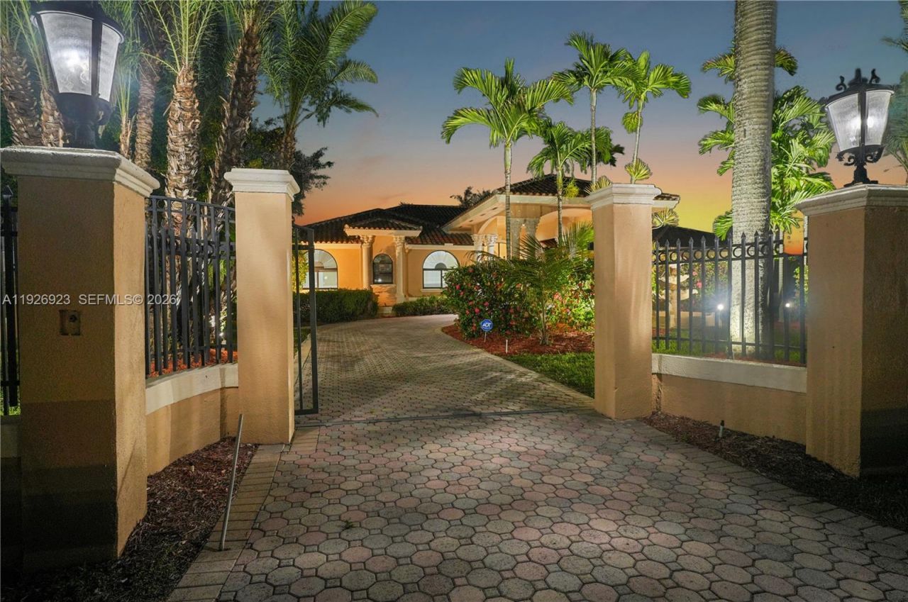 3001 SW 132nd Ave, Miami, FL 33175 Photo