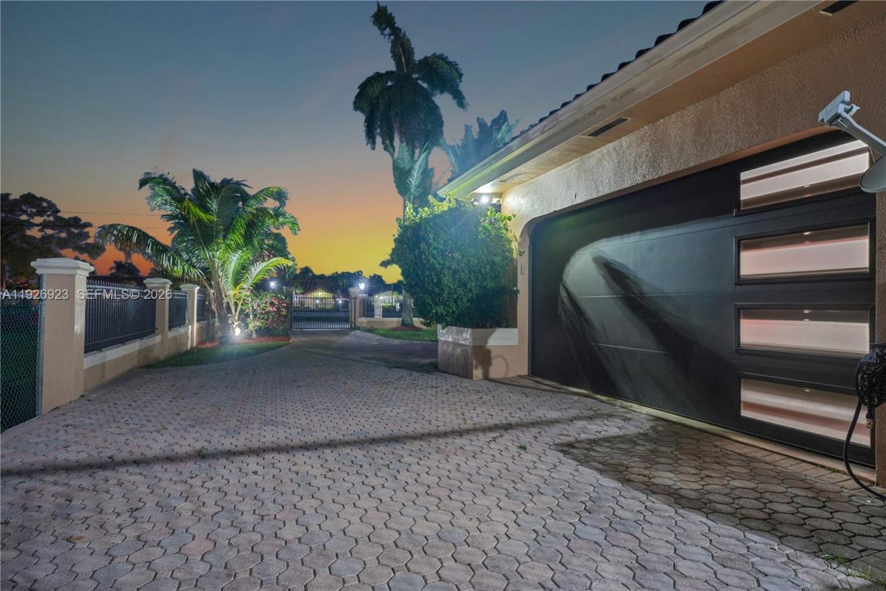 3001 SW 132nd Ave, Miami, FL 33175 Photo