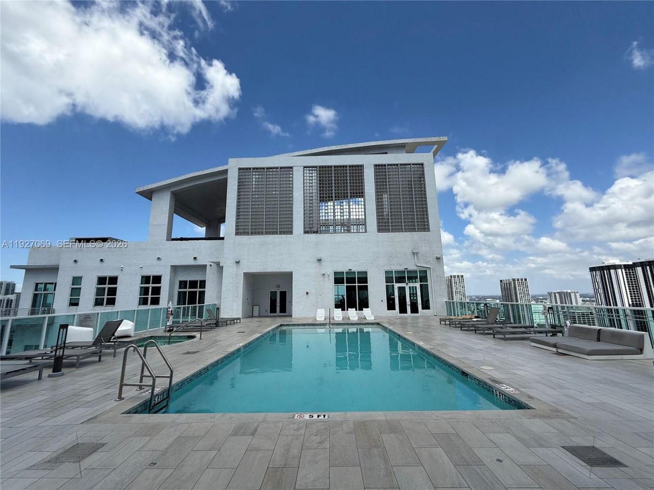 133 NE 2nd Ave, Unit 1905, Miami, FL 33132 Photo