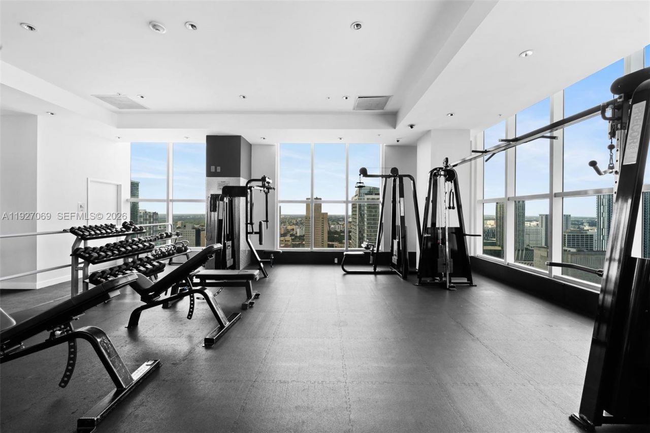 133 NE 2nd Ave, Unit 1905, Miami, FL 33132 Photo