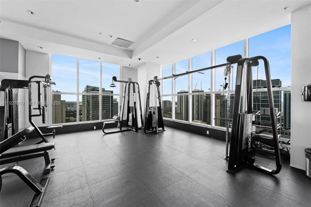 133 NE 2nd Ave, Unit 1905, Miami, FL 33132 Photo