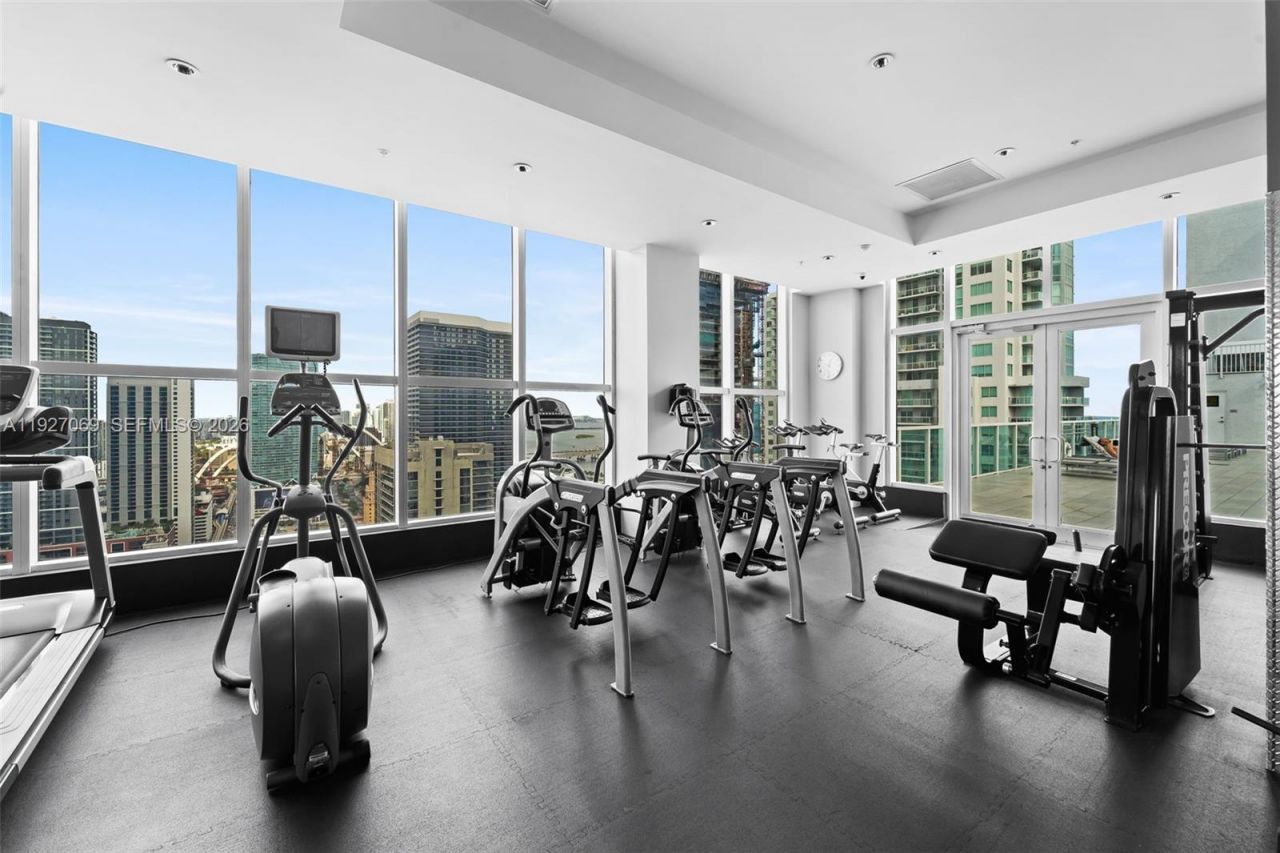 133 NE 2nd Ave, Unit 1905, Miami, FL 33132 Photo