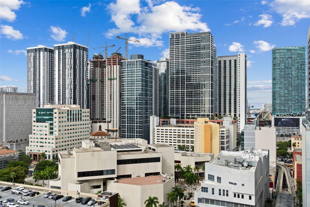 133 NE 2nd Ave, Unit 1905, Miami, FL 33132 Photo