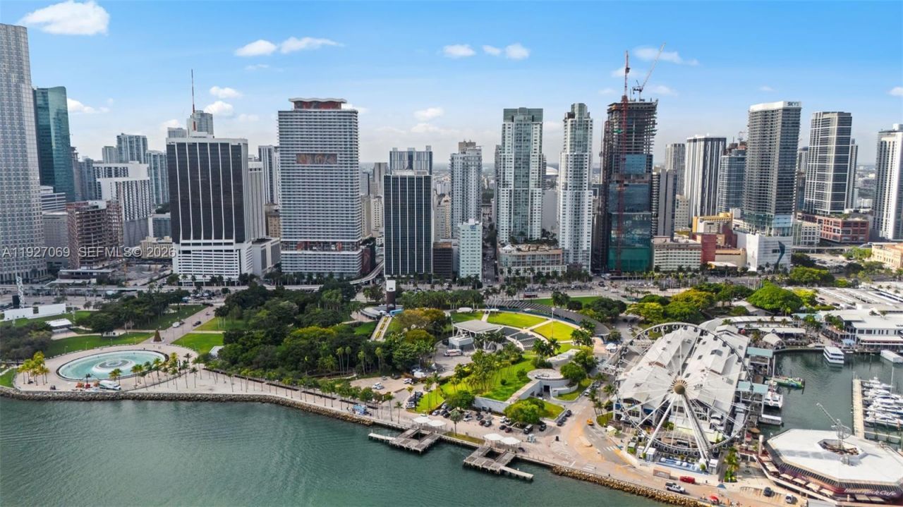 133 NE 2nd Ave, Unit 1905, Miami, FL 33132 Photo